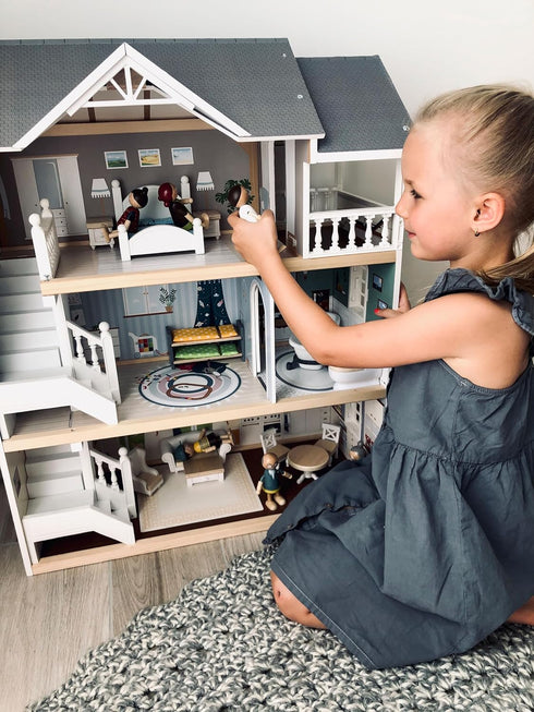 6-Piece Set Small Foot Wooden Bending Doll Family - Poseable Dollhouse Figures - Flexible Wooden Dolls with Bendable