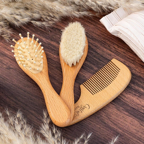 DOYOUWE Set Personalized Baby Hair Brush and Comb for Newborns - Bathing Wooden Comb with Custom Name | Soft Goat