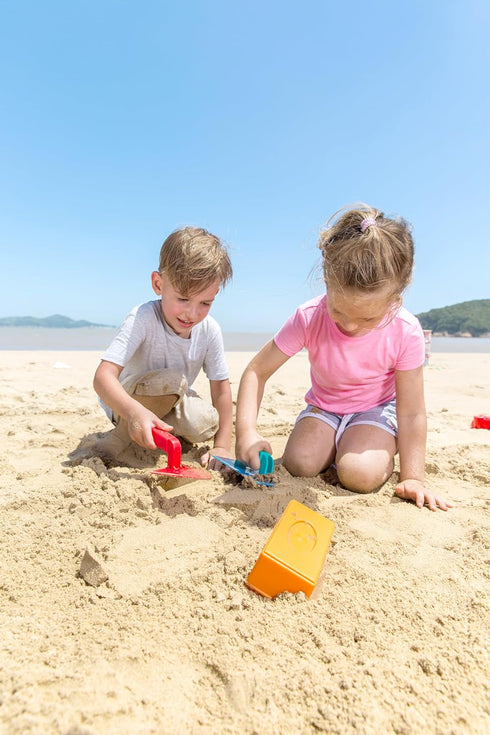 Set Hape Master Bricklayer Beach and Sand Toy Toys, Multicolor, Bold