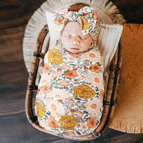 Set DRESHOW BQUBO Baby Girl Newborn Floral Receiving Blankets with Bow Hat Headband Wooden Birth Announcement Card