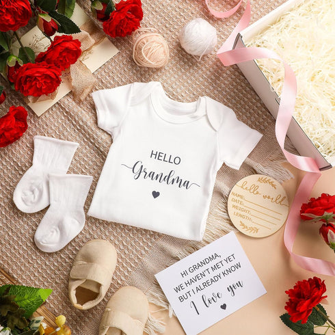 Shyyween 7 Set Pcs Pregnancy Announcements for Grandma Surprise Baby Announcement Gifts Include Bodysuit Pregnancy