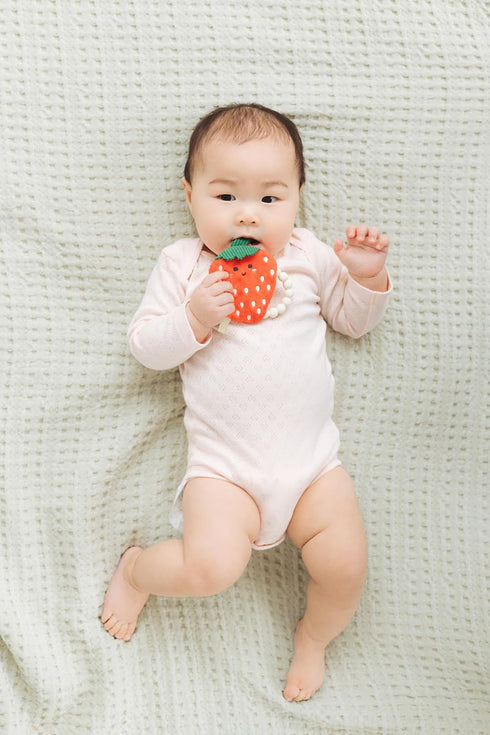 0+ Pearhead Strawberry Baby Teether Soft Plush Sensory Toy with BPA-Free Silicone Beaded Ring & Crinkle Sound, Soothes
