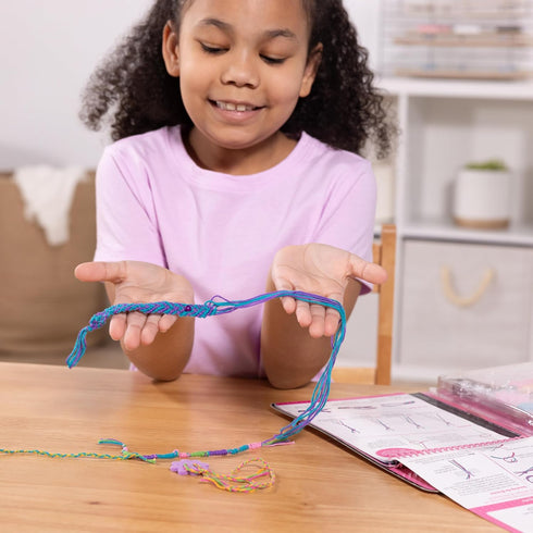 Melissa & Doug On The Go Friendship Bracelet Craft Set, Makes 10+ Bracelets