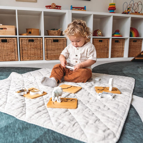 Wooden Montessori Animal Puzzles for Toddlers 2+ Years, Realistic Chunky Safari Animal Shape Puzzle