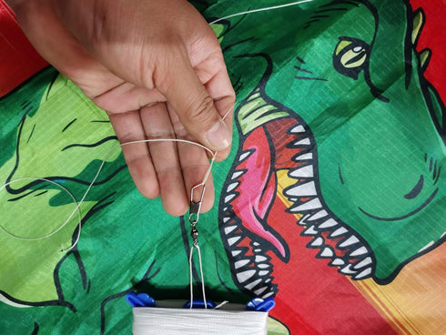 HONBO DIY Kite for Kids, Beginners Kite for Children 3 Years and Up, with 2x300cm Long Tails and 60m String