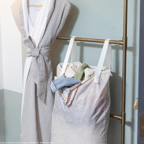 Packing, Bumkins Waterproof Hanging Wet Bag Large for Baby, Laundry, Dirty Clothes, Travel, Swim Suit, Cloth Diapers