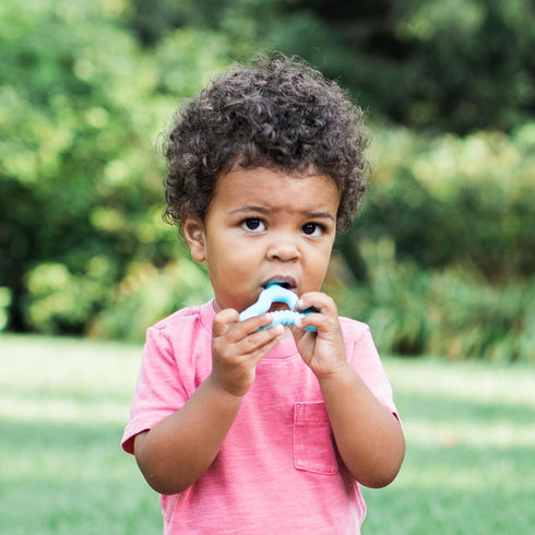 12mo+, Green Sprouts Silicone Molar Teether, Platinum-Cured Silicone, Sterilizer Safe, Tested for Hormones - Light