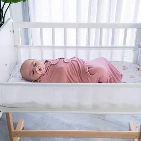 Set Comfy Cubs Muslin Fitted Sheet & Swaddle Blanket