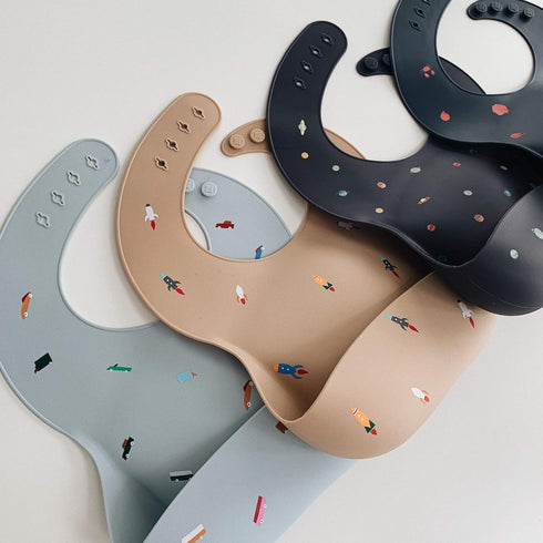 mushie Silicone Baby Bib, Adjustable Fit Waterproof Bibs (Retro Cars Design)