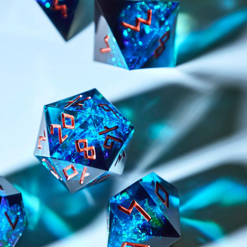 Set Sharp Edge DND Dice with Glowing LED Display Box - Premium Polyhedral Resin Dice for Dungeons and Dragons |