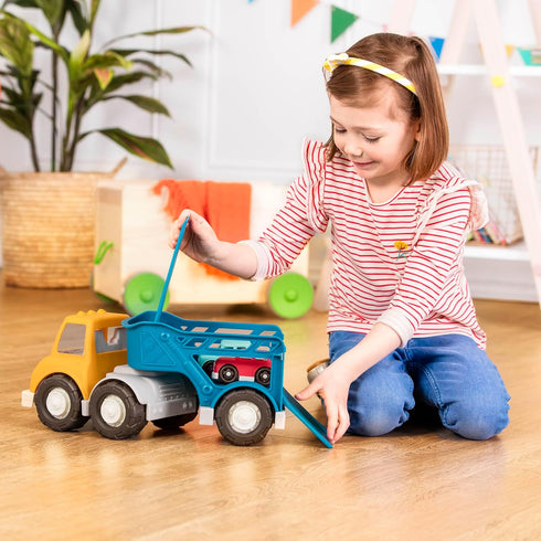 Battat Wonder Wheels Toy Carrier Truck & 2 Toy Cars, Toy Truck Playset for Kids, Recyclable Materials