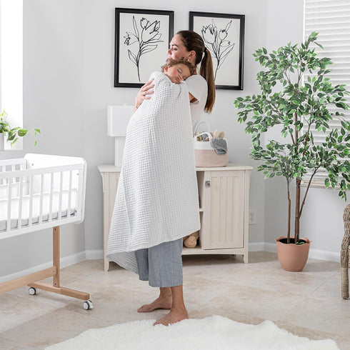 Set White Muslin Fitted Crib Sheet & Waffle Weave Blanket