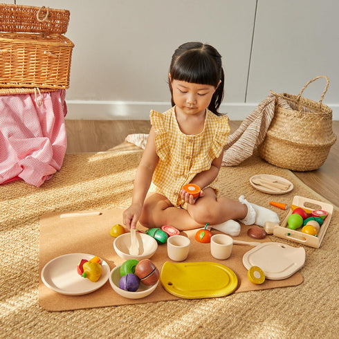 Set PlanToys Wooden Assorted Vegetable | Montessori Play Food for Toddlers | Includes Tomato, Mushroom, Shallot, Bell