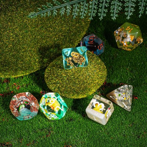 Cusdie 7-Die DND Dice | Polyhedral Dice Set Filled with Animal for Dungeons and Dragons