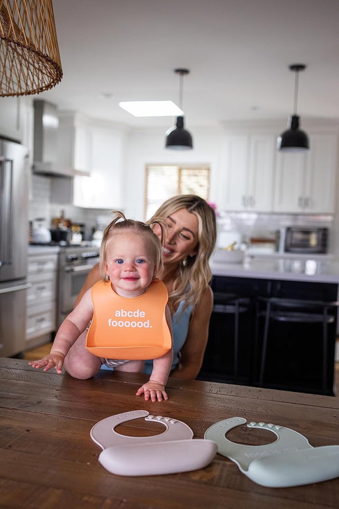 Denver James Adjustable Silicone Feeding Bibs - Waterproof and Dishwasher Safe