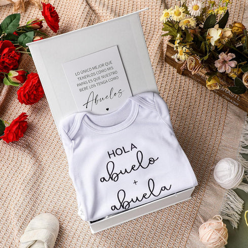 Shyyween 4 Set Pcs Pregnancy Announcement for Abuelos, Hola Abuelos Baby Bodysuit Pregnancy Reveal Card Baby