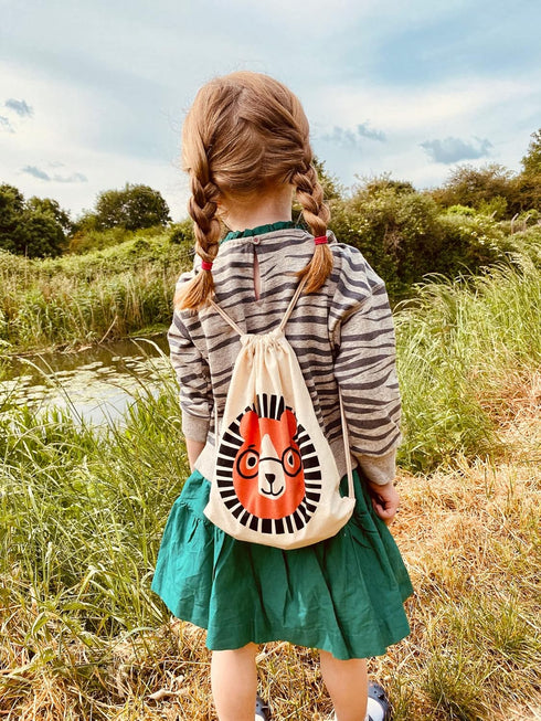Tender Leaf Toys Safari Adventure Playset, 10 Pcs Outdoor Educational Kit for Kids, Age 3+, Gift Set