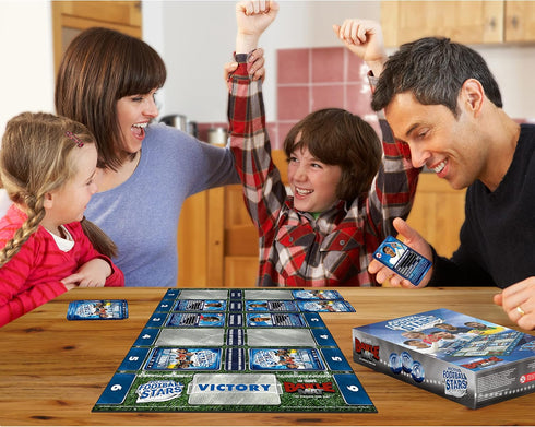 Top Trumps World Football Stars Battle Mat Card Game - Fun for Ages 6 Plus