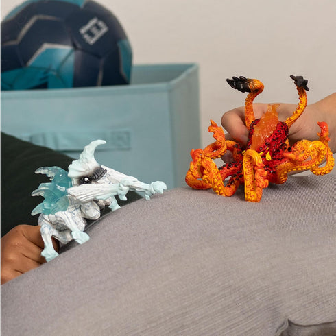 2 Playset 6+ 70826 schleich Eldrador Creatures - PC Ice Bug vs Fire Kracken - Monster Battle Toys for Boys and Girls