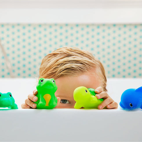 Munchkin Baby Bath Toy Squirts, 8 Pack, Lake Animal Squirters for Toddlers 9 Months and Up