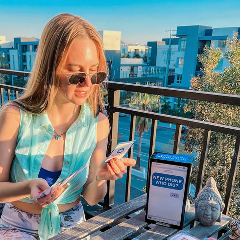 WHAT DO YOU MEME? New Phone, Who Dis? - Offline Text Messaging Party Game for Adults
