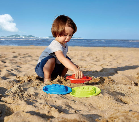 Hape E4091 Beach and Bath Boats for Kids