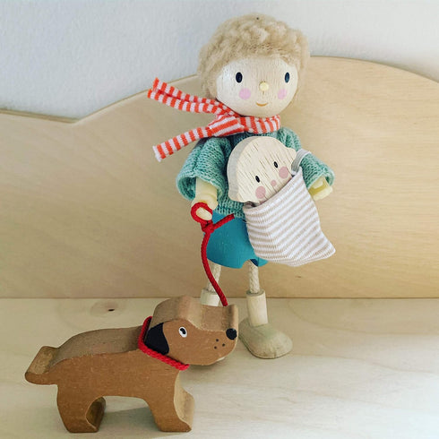 Tender Leaf Toys The Goodwood Family - Wooden Miniatures Flexible Doll for Dollhouse, Age 3+