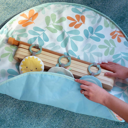 0-36 Ingenuity Sun Valley Wooden Baby Play Mat, Foldable A-Frame Bar, Machine-Washable Mat, Unisex, for Ages Months