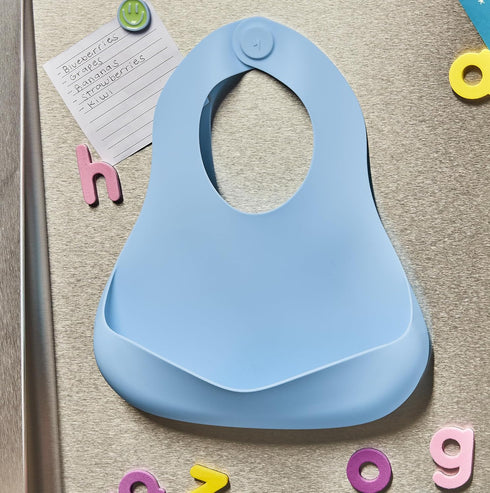 BPA-Free Magnetic Silicone Baby Bib - Waterproof & Easy to Clean