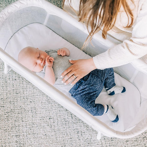 Baby Delight Snuggle Nest Bassinet - Portable Baby Bed for Infants 0-5 Months, Driftwood Grey