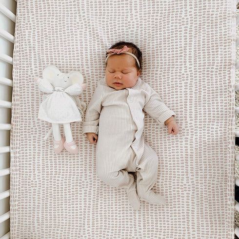 Pack 2-Pack Elys & Co. Waterproof and Play/Mini Crib Sheets All-in-One Mattress Protector and Fitted Playard Sheets