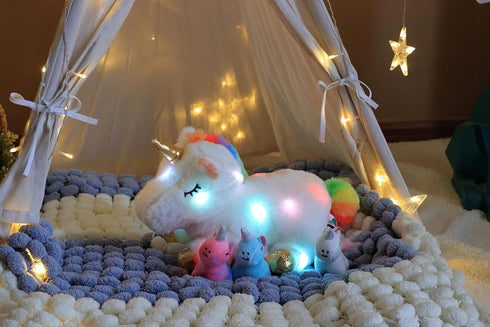 Hopearl LED Musical Unicorn Playset, Singing Plush Toy with 3 Baby Unicorns, Adjustable Volume, Gifts for Kids