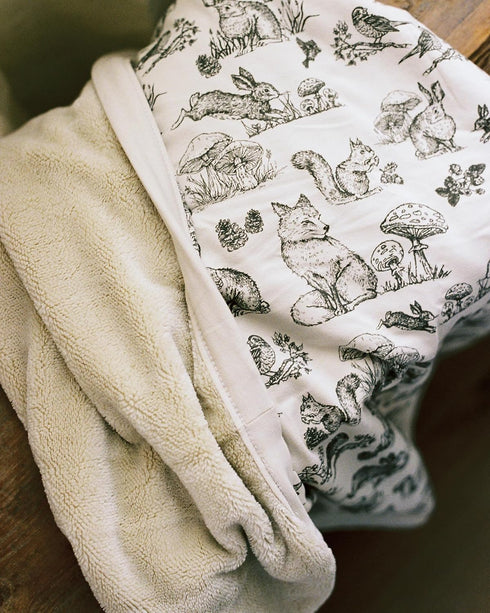 30x40 Oilo Woodland Baby Blanket, Woodland Animal Baby Blanket with Ultra?Soft Plush Backing & Organic Cotton Jersey