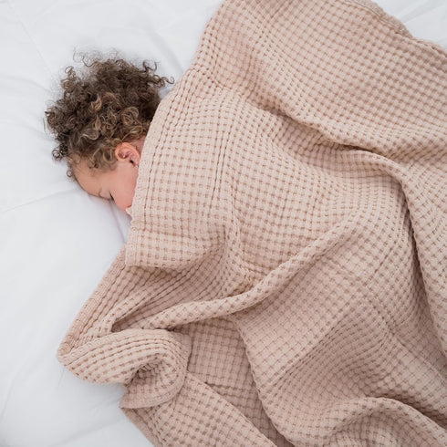Set 100% Comfy Cubs Crib Sheet & Waffle Blanket - Muslin Cotton